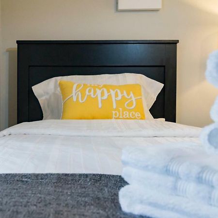 Luxury Home W/Gameroom Kingsizebed Near Six Flags Остел Екстериор снимка
