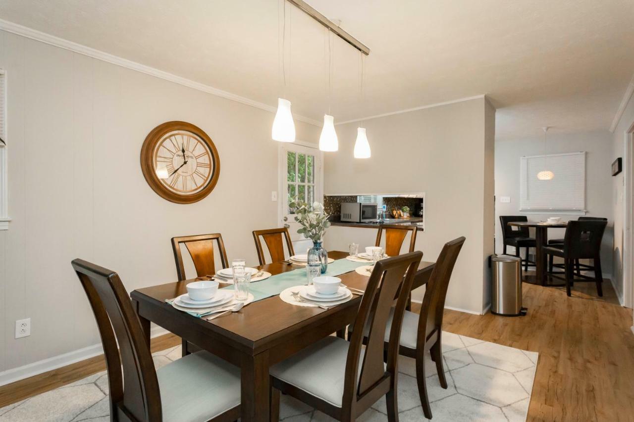 Luxury Home W/Gameroom Kingsizebed Near Six Flags Остел Екстериор снимка