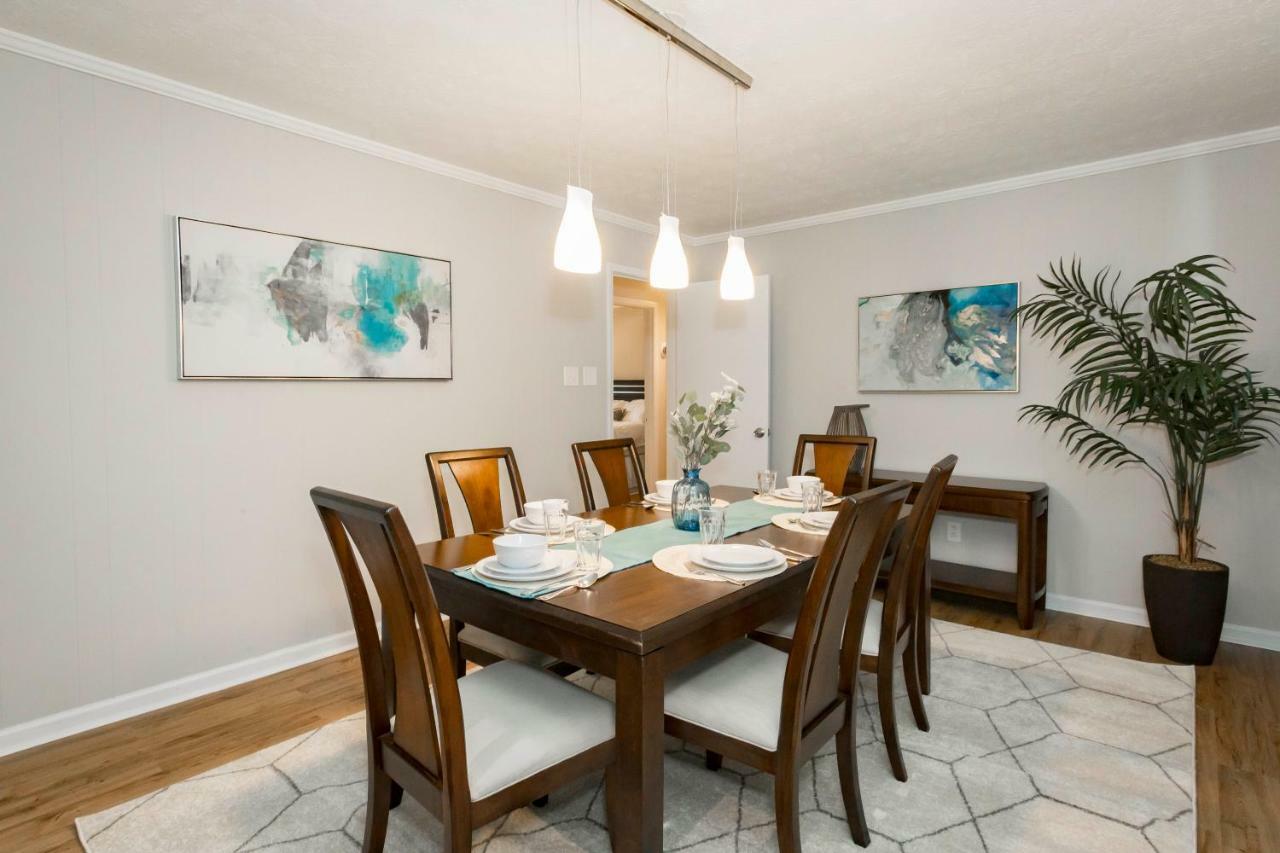 Luxury Home W/Gameroom Kingsizebed Near Six Flags Остел Екстериор снимка